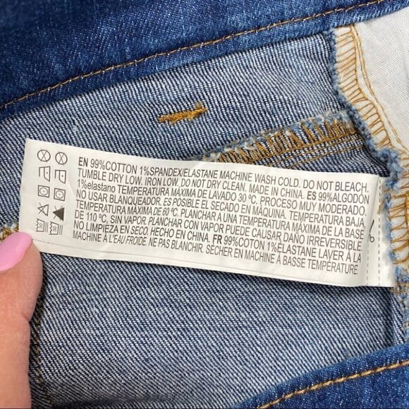 Forever 21 jean  skirt, mini length, with raw hem - Picture 9 of 9